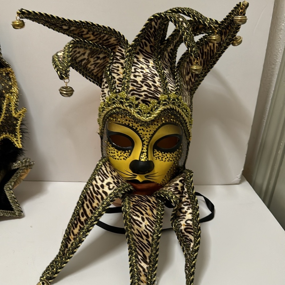 2 Vintage Elegant Venetian Masquerade Mask - Picture 11 of 15